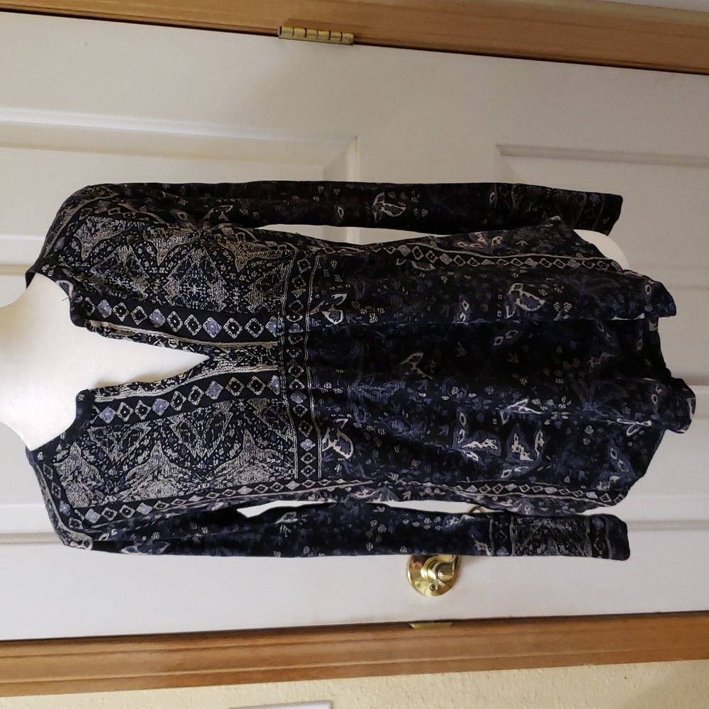 Luck Brand Long Sleeve Top